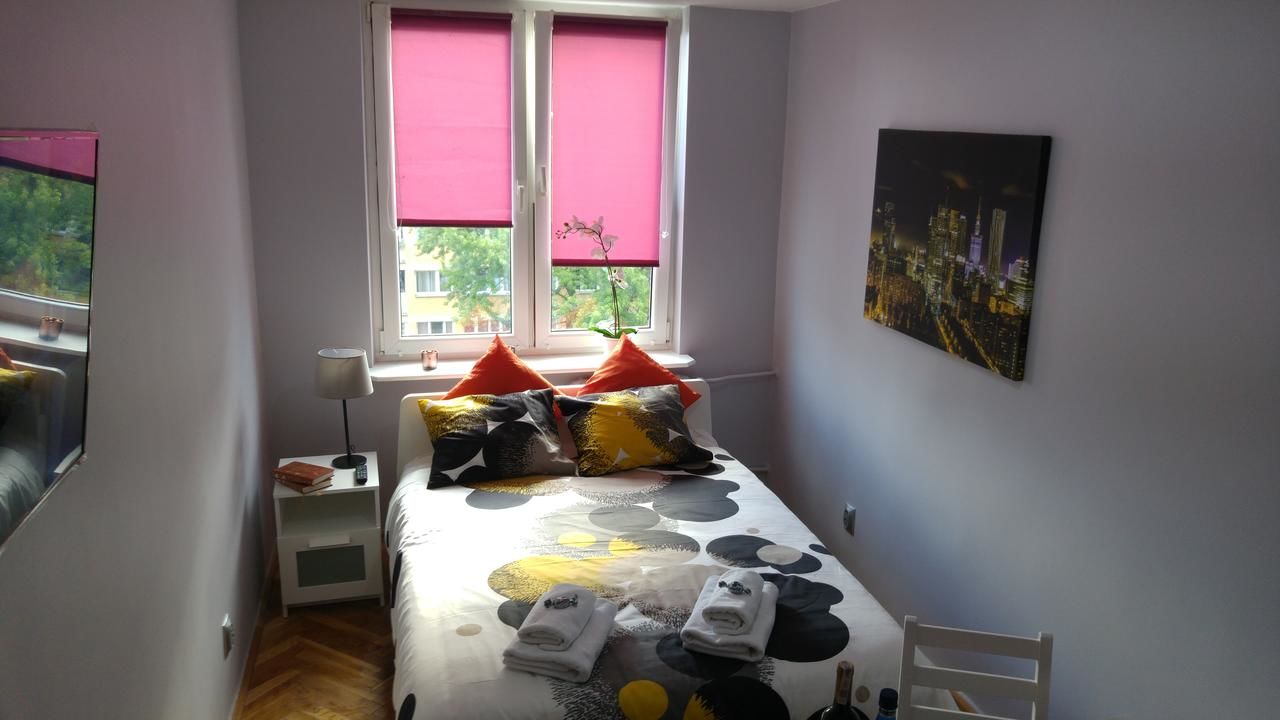 Хостелы Rent0nline Niepodleglosci Rooms Metro Варшава-16